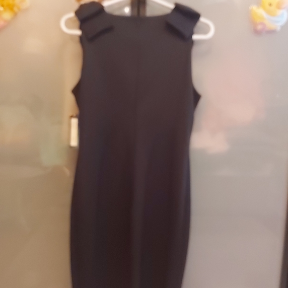 Gorgeous women dress - Picture 4 of 4